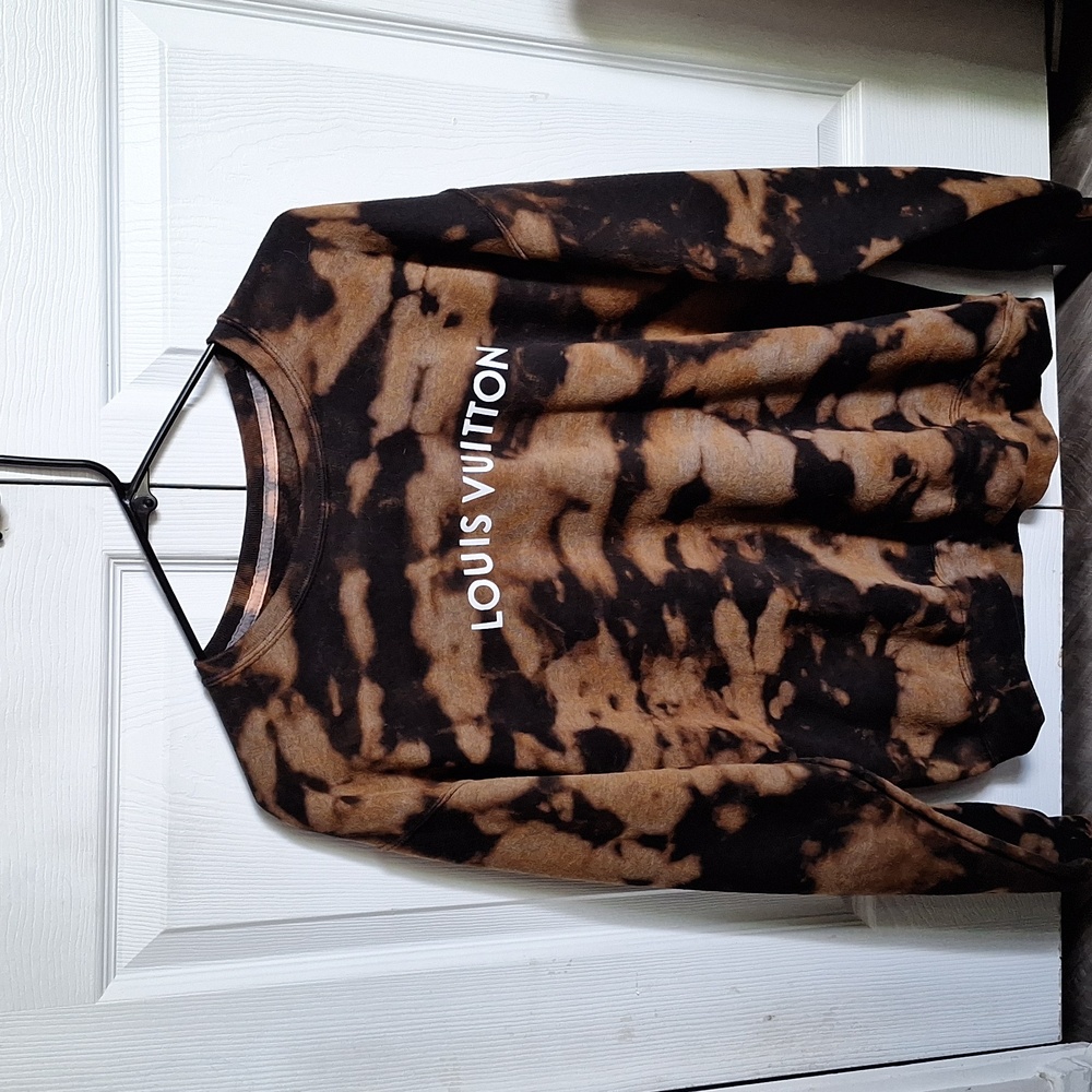 Louis Vuitton sweatshirt